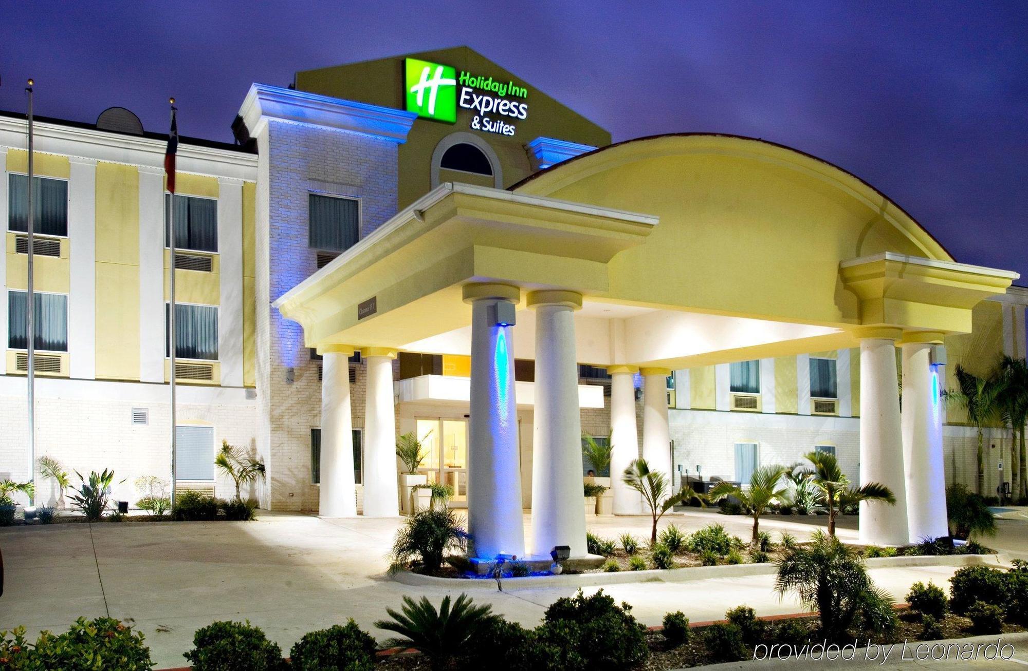 Holiday Inn Express Hotel And Suites Falfurrias Luaran gambar