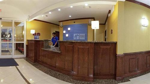 Holiday Inn Express Hotel And Suites Falfurrias Luaran gambar